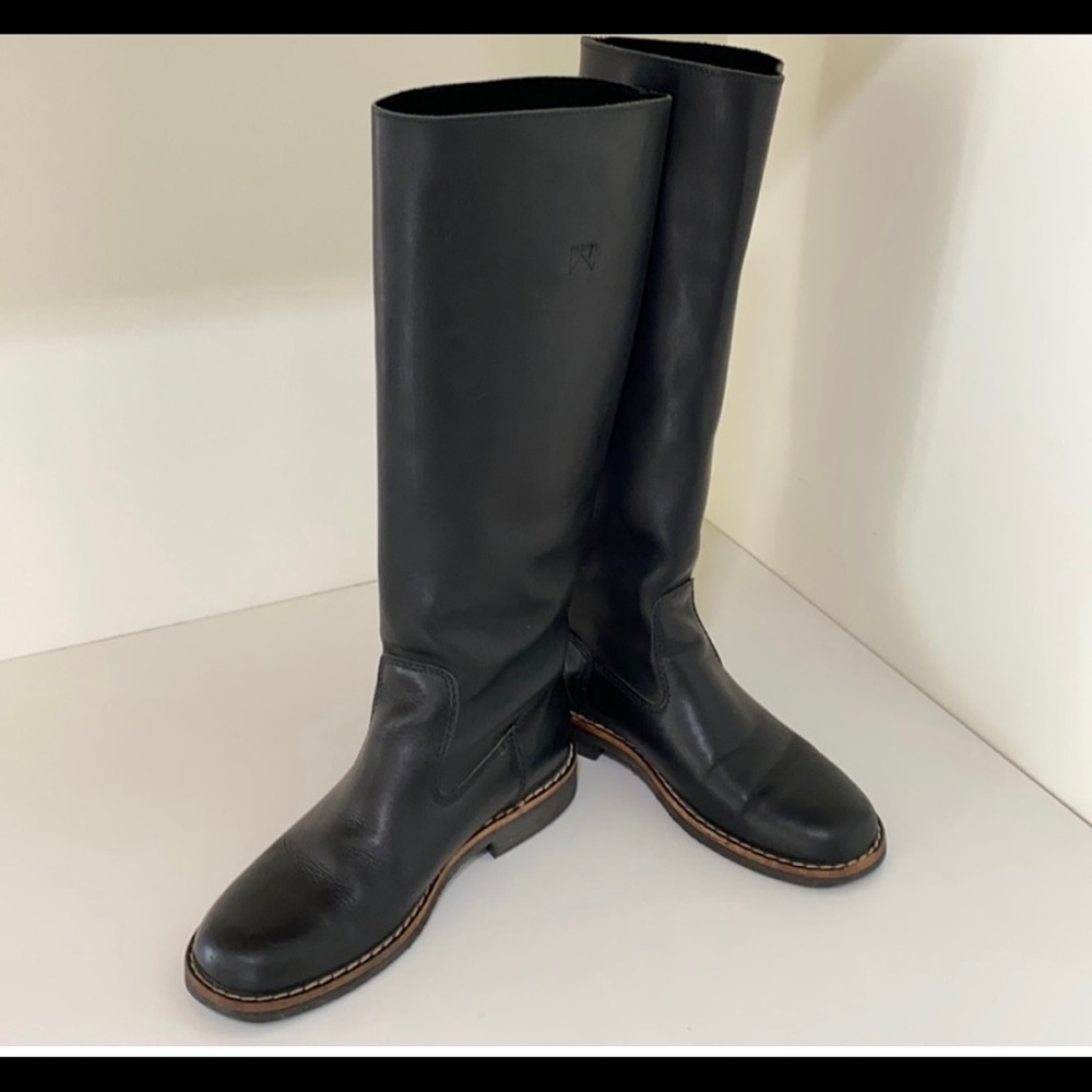 Beautiful Roots boots
